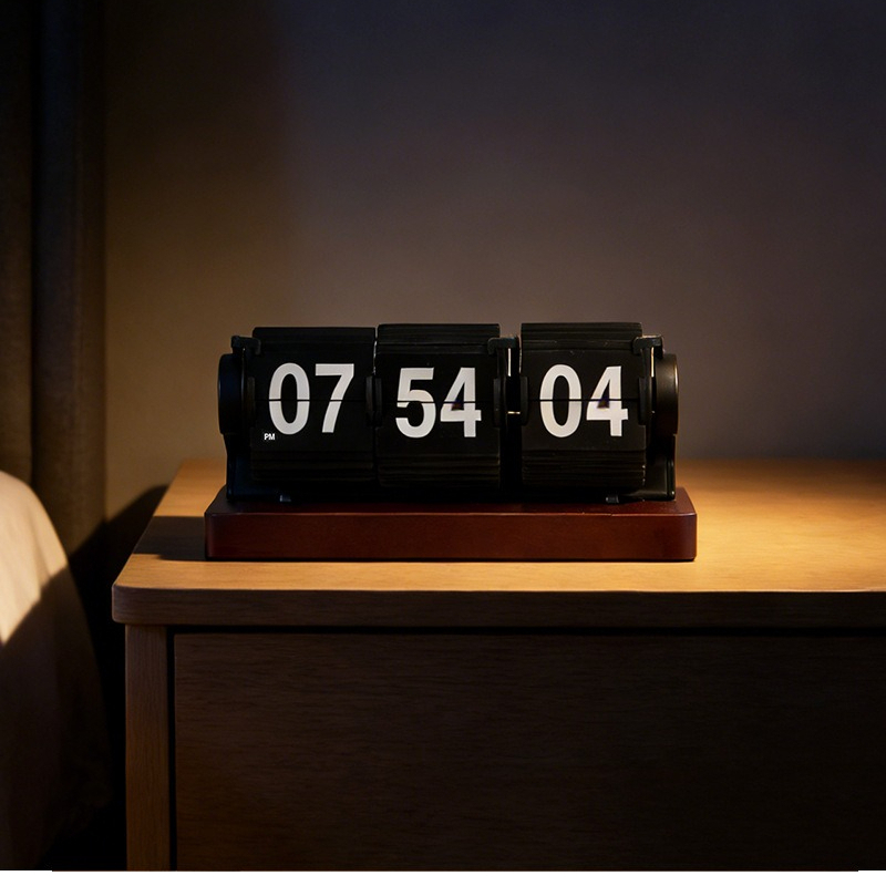 Home Office Minimalist - Jam Meja Kayu Vintage 3 Halaman
